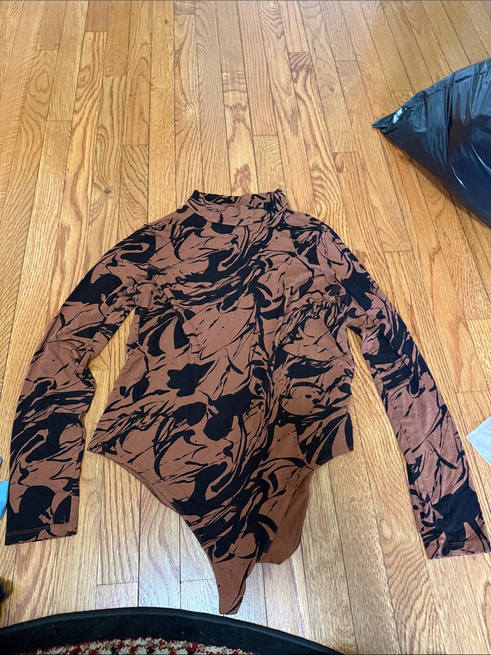 Women’s Abstract Print Long Sleeve Bodysuit – Size XL